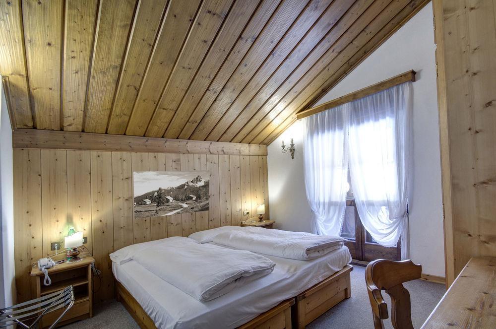 Hotel Al Larin Cortina d'Ampezzo Luaran gambar