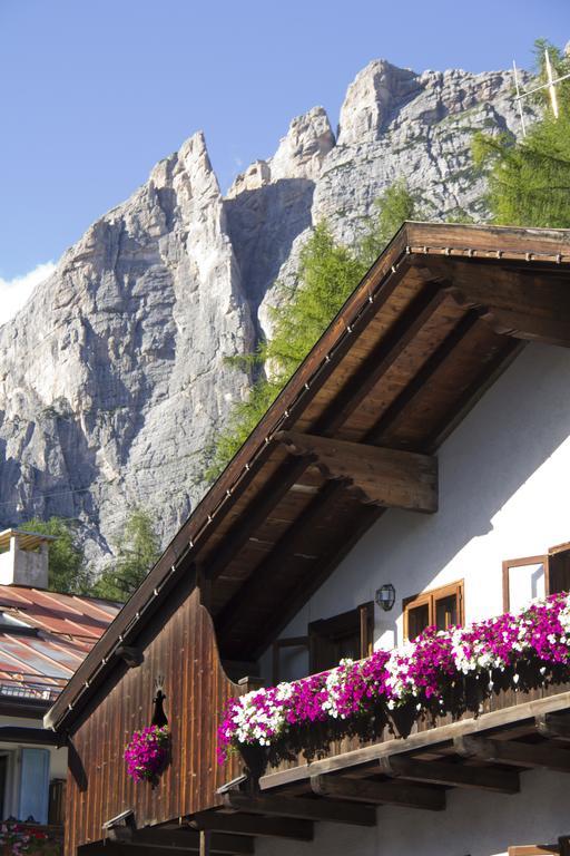 Hotel Al Larin Cortina d'Ampezzo Luaran gambar