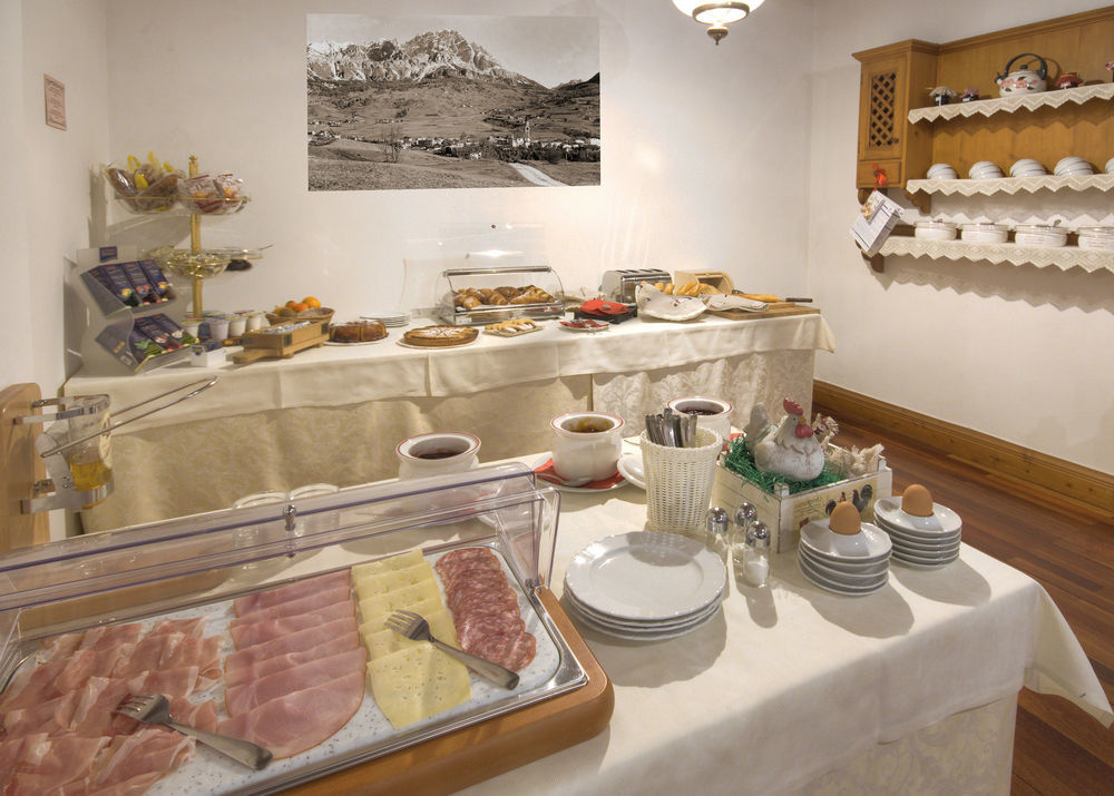 Hotel Al Larin Cortina d'Ampezzo Luaran gambar